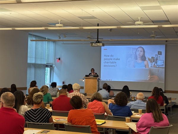 Community Education to Offer New Nonprofit Leadership Series