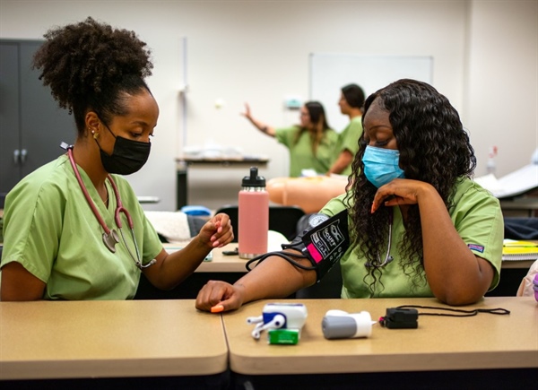 Middle School Students Invited to Explore Parkland College Health Professions Careers