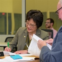 Trustees Approve Contract for Next Parkland President