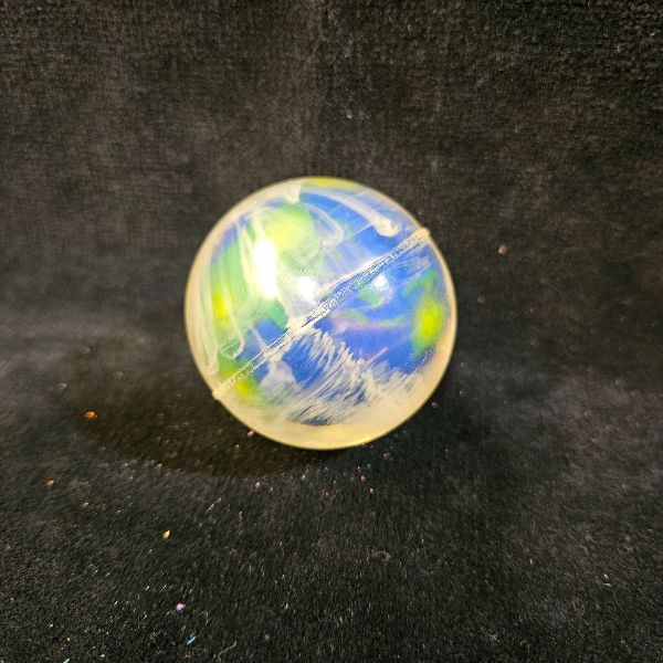 hi-bounce Earth ball
